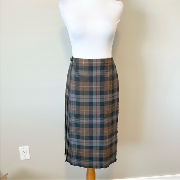 VINTAGE Pure Wool Kilt Made in Scotland Size Small - Picture 2 of 9